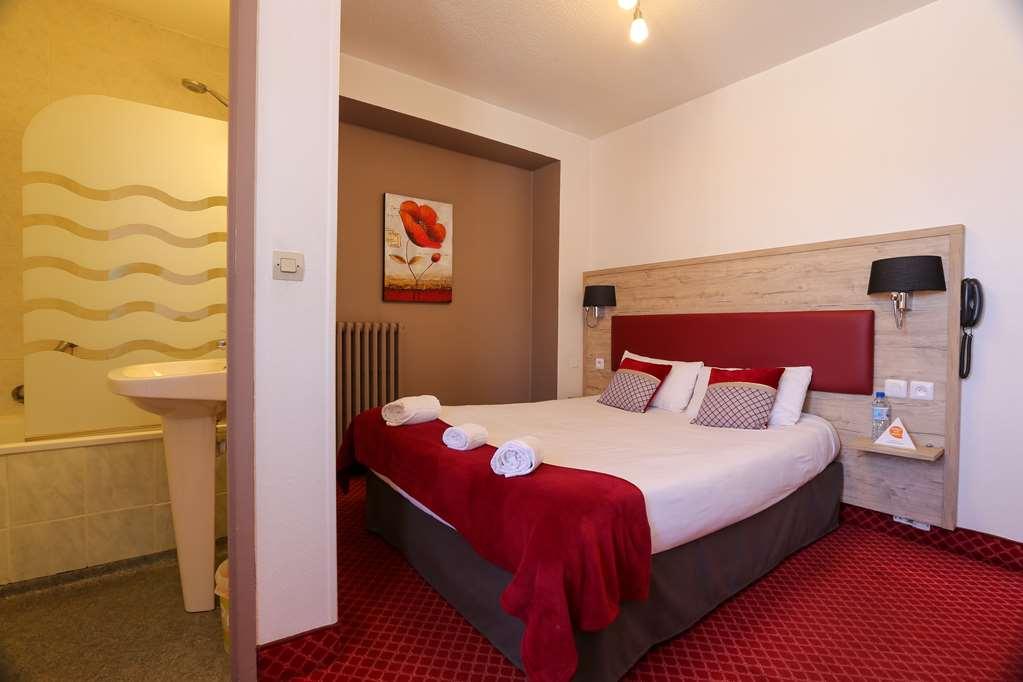 Brit Bleu Nuit Hotel Saintes